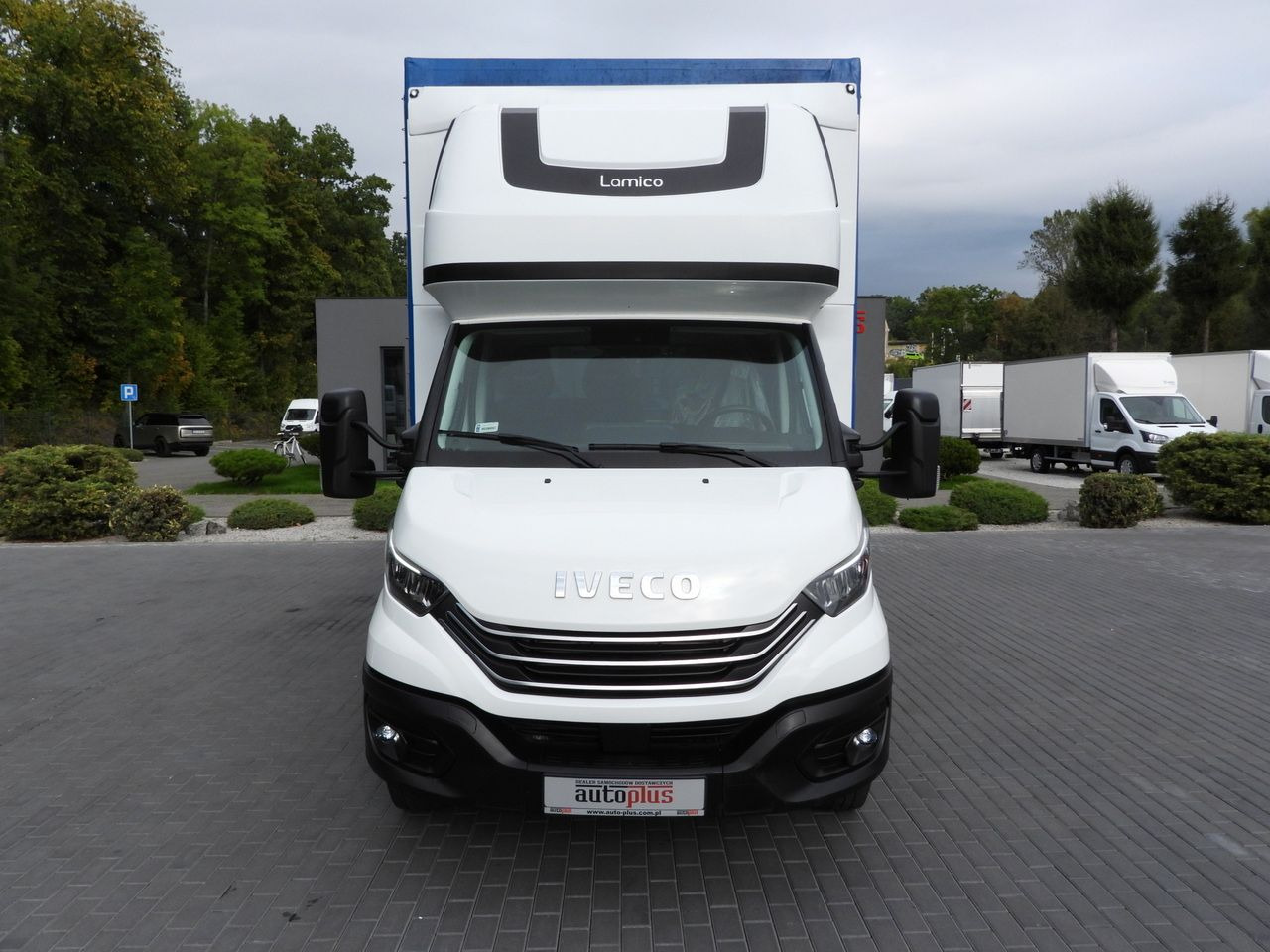 IVECO DAILY 72C18 TARPAULIN LIFT 14 PALLETS WEBASTO CRUISE CONTROL LED LIGHTS TWIN WHEELS AIR CONDITIONING 180HP - Брезентов бус: снимка 5 IVECO DAILY 72C18 TARPAULIN LIFT 14 PALLETS WEBASTO CRUISE CONTROL LED LIGHTS TWIN WHEELS AIR CONDITIONING 180HP - Брезентов бус: снимка 5