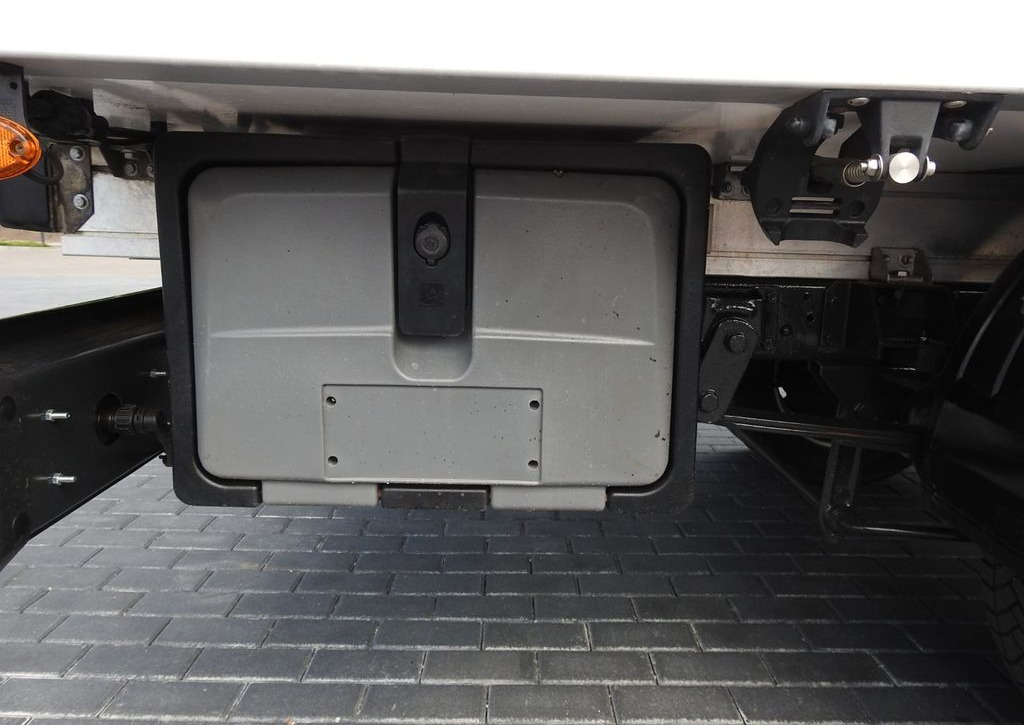Хладилен бус Iveco DAILY 35C15 KUHLKOFFER -12*C ZWILLINGSRÄDER: снимка 18