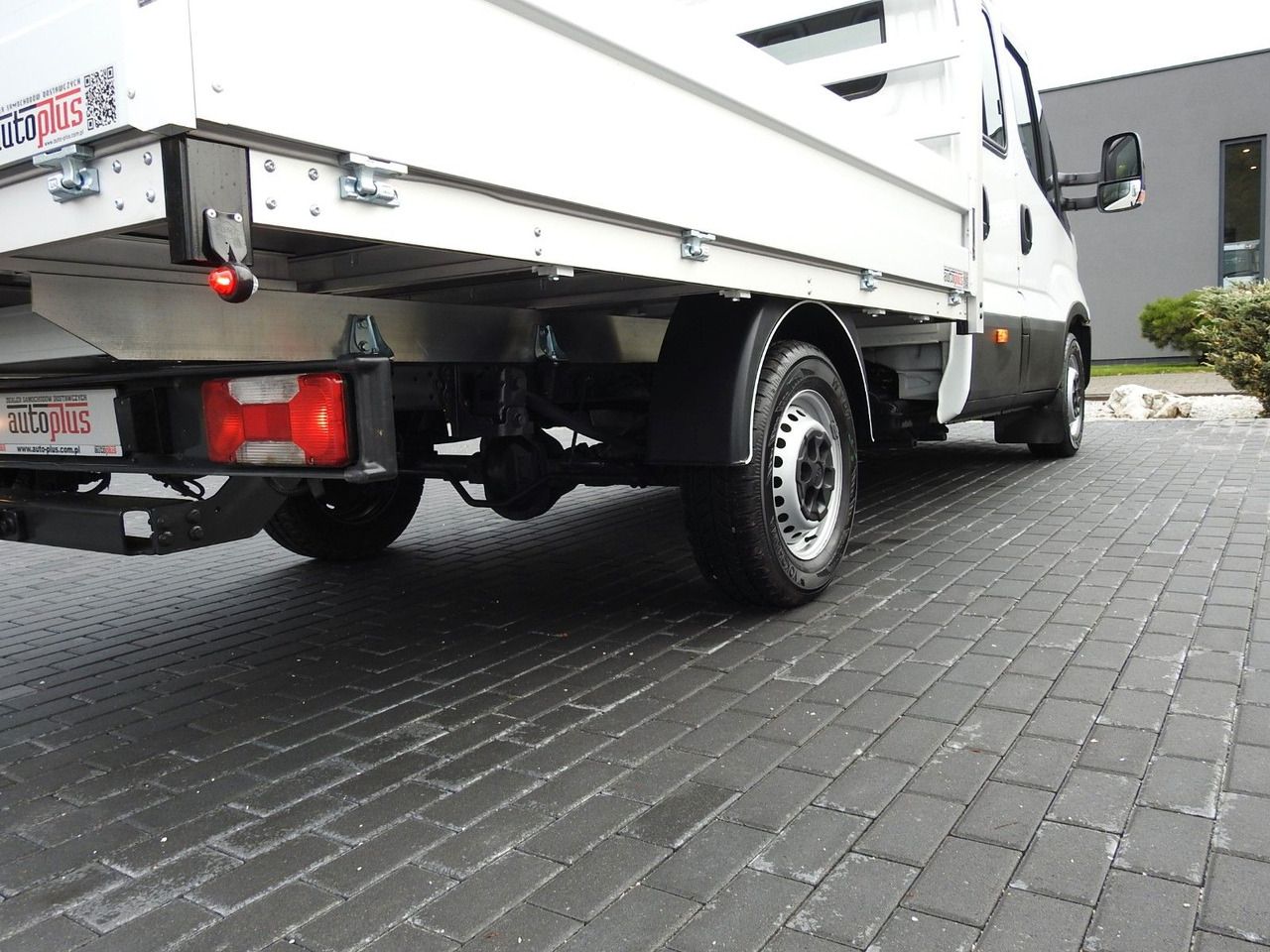 Бордови бус, Бус с двойна кабина Iveco DAILY 35S15 PRITSCHE DOPPELKABINE DOKA 7 SITZE: снимка 17