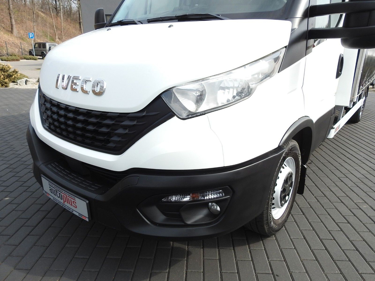 Брезентов бус Iveco DAILY  35S18 PRITSCHE PLANE 10 PALETTEN WEBASTO: снимка 16