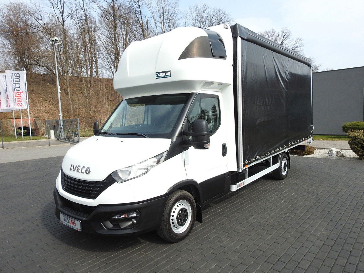 Брезентов бус Iveco DAILY  35S18 PRITSCHE PLANE 10 PALETTEN WEBASTO: снимка 6