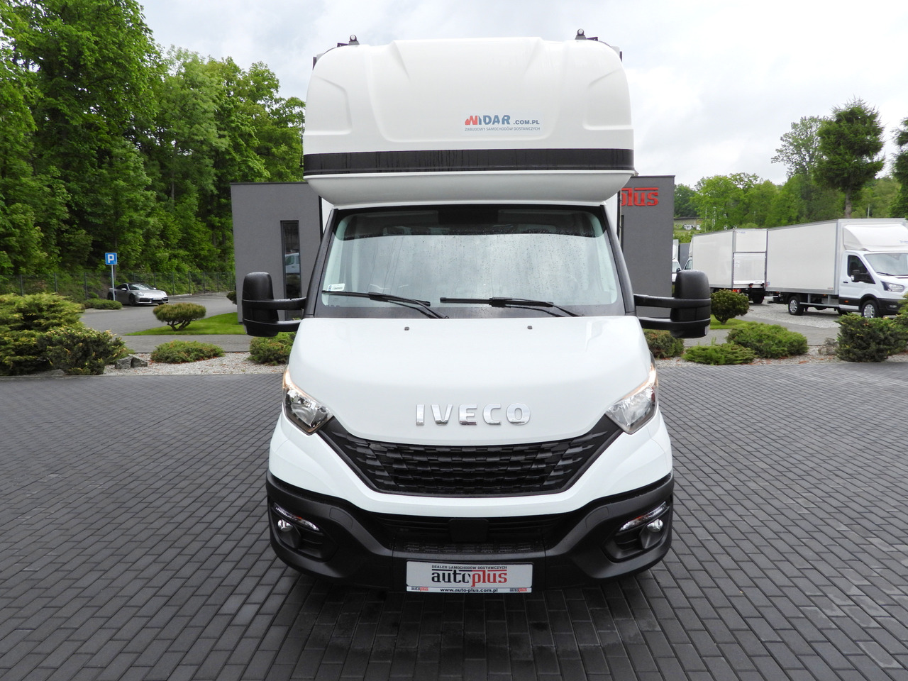 Iveco DAILY 35S18 PRITSCHE PLANE 10 PALETTEN WEBASTO - Брезентов бус: снимка 5 Iveco DAILY 35S18 PRITSCHE PLANE 10 PALETTEN WEBASTO - Брезентов бус: снимка 5