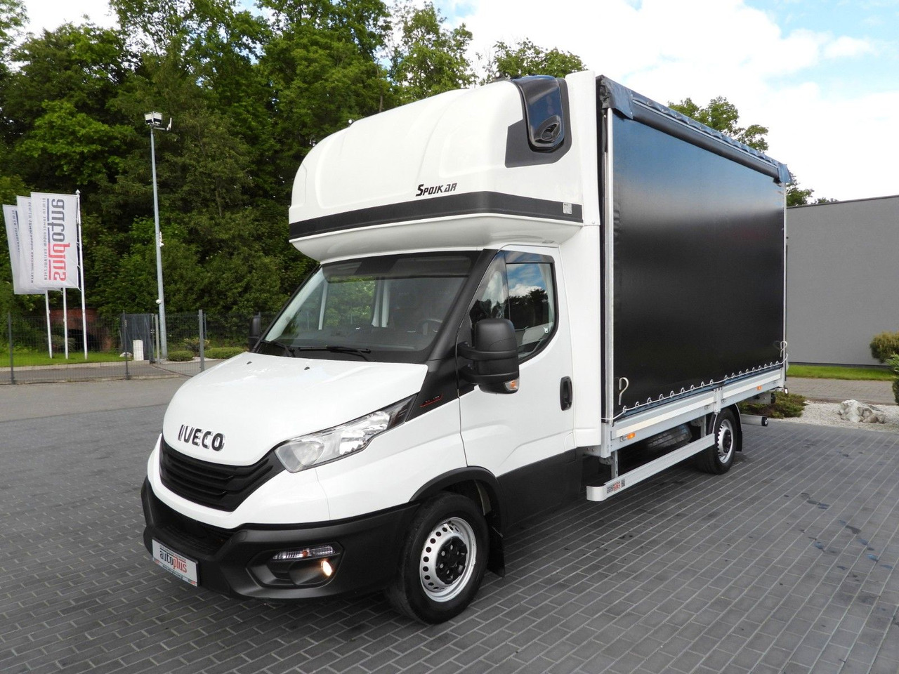 Лизинг на  Iveco DAILY 35S18 PRITSCHE PLANE AUFZUG 8 PALETTEN Iveco DAILY 35S18 PRITSCHE PLANE AUFZUG 8 PALETTEN: снимка 6