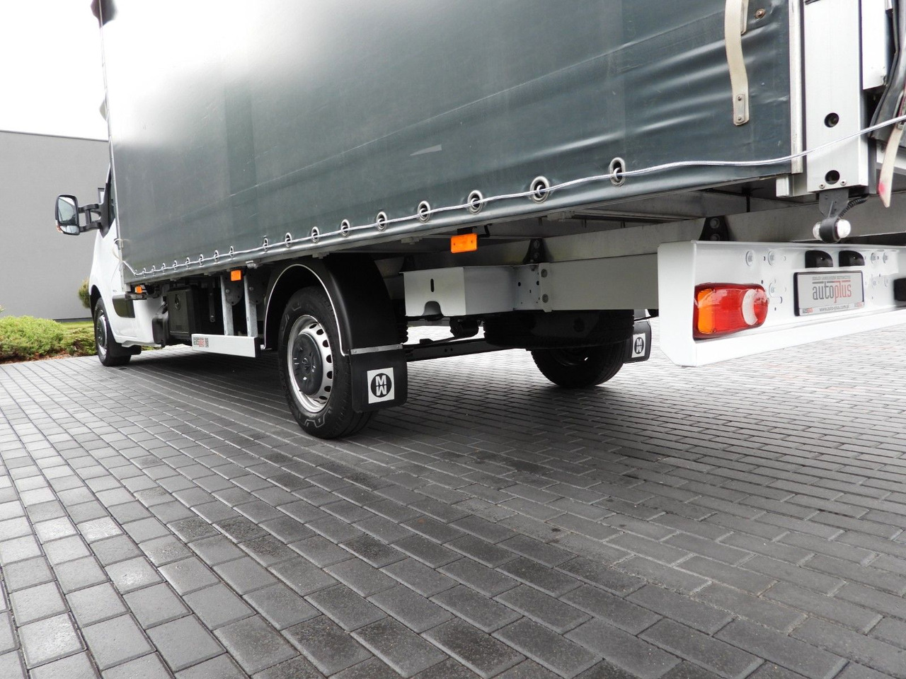 Брезентов бус Iveco MOVANO  PRITSCHE PLANE 10 PALETTEN TEMPOMAT NAVI: снимка 16