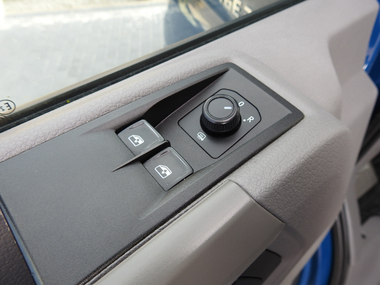 Хладилен бус MAN TGE 3.180 REGRIGERATOR BOX -5*C 8 PALLETS HEATING FUNCTION CRUISE CONTROL PNEUMATICS AIR CONDITIONING 180HP: снимка 28 Хладилен бус MAN TGE 3.180 REGRIGERATOR BOX -5*C 8 PALLETS HEATING FUNCTION CRUISE CONTROL PNEUMATICS AIR CONDITIONING 180HP: снимка 28