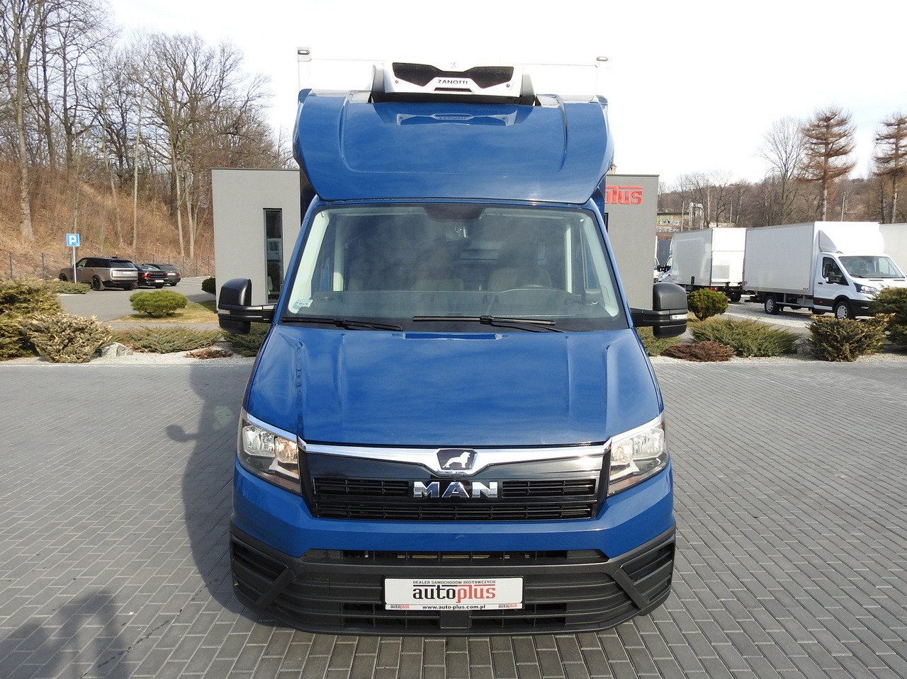 Хладилен бус MAN TGE 3.180 REGRIGERATOR BOX -5*C 8 PALLETS HEATING FUNCTION CRUISE CONTROL PNEUMATICS AIR CONDITIONING 180HP: снимка 5 Хладилен бус MAN TGE 3.180 REGRIGERATOR BOX -5*C 8 PALLETS HEATING FUNCTION CRUISE CONTROL PNEUMATICS AIR CONDITIONING 180HP: снимка 5