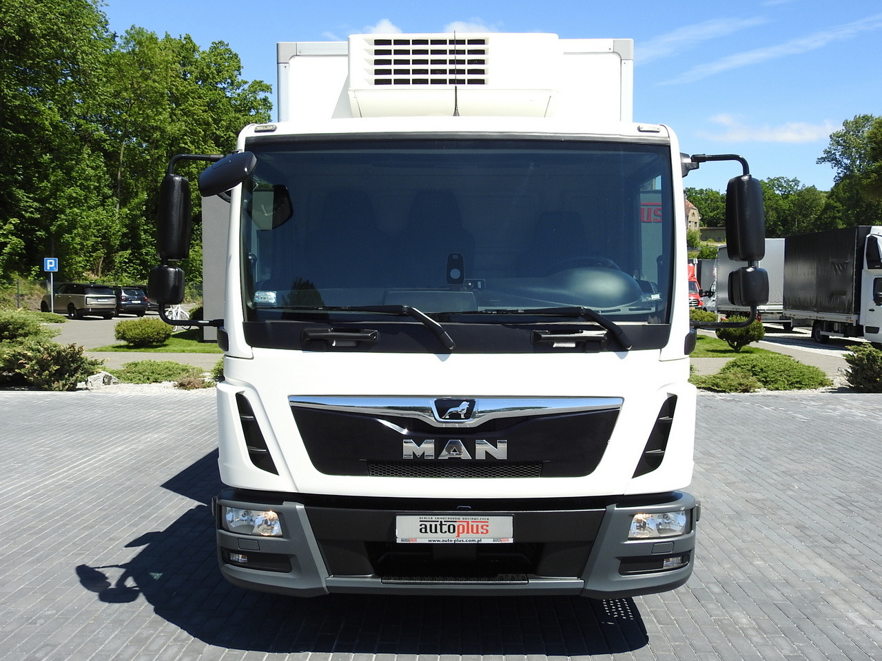 MAN TGL 10.180 REGRIGERATOR BOX -20*C 11 PALLETS POWER SUPPLY 230V AIR CONDITIONING PNEUMATICS TWIN WHEELS 180HP - Рефрижератор камион: снимка 5 MAN TGL 10.180 REGRIGERATOR BOX -20*C 11 PALLETS POWER SUPPLY 230V AIR CONDITIONING PNEUMATICS TWIN WHEELS 180HP - Рефрижератор камион: снимка 5