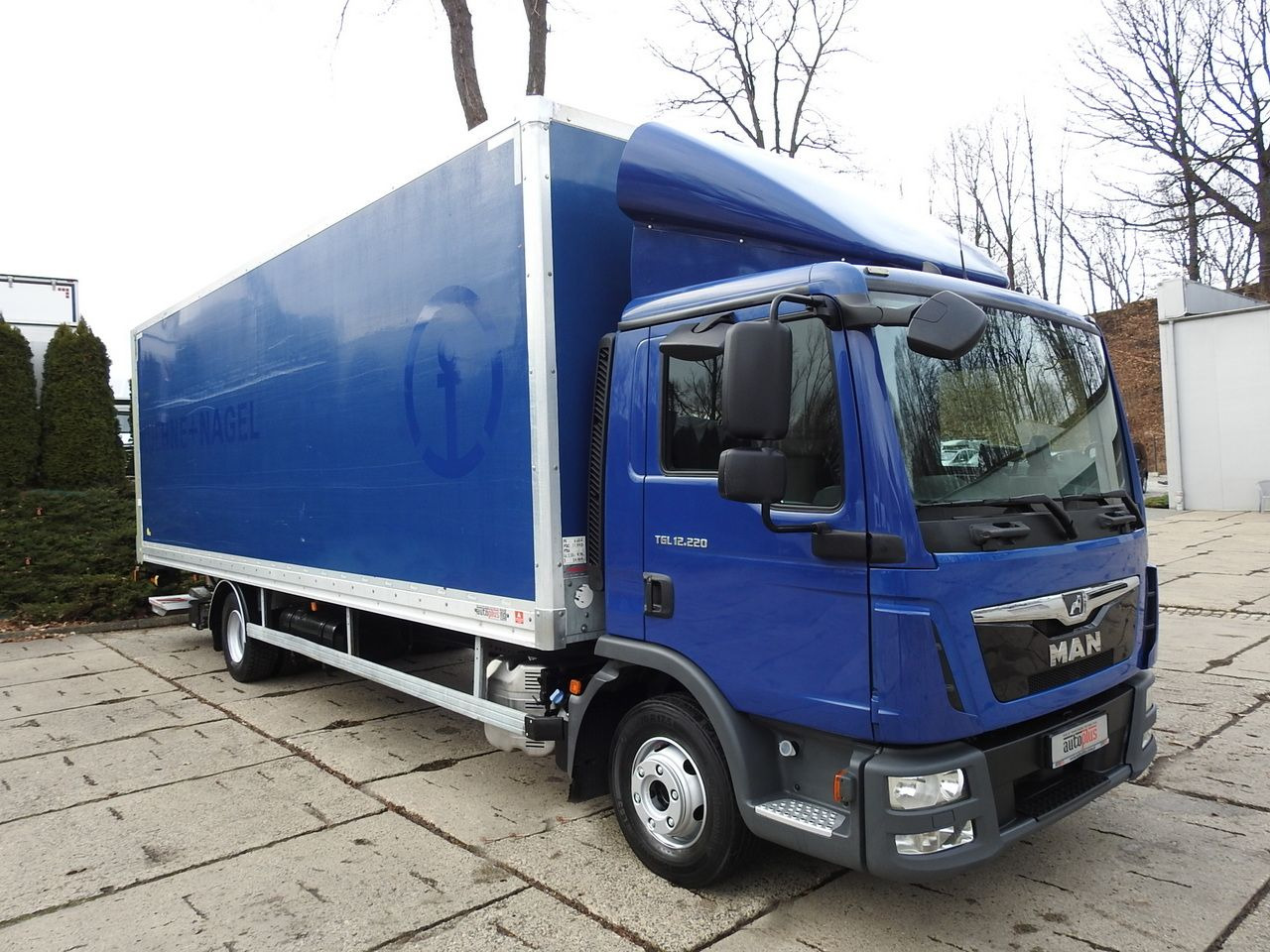 MAN TGL 12.220 BOX LIFT 18 PALLETS CRUISE CONTROLAIR CONDITIONING PNEUMATICS AUTOMATIC TWIN WHEELS 220HP - Камион фургон: снимка 4 MAN TGL 12.220 BOX LIFT 18 PALLETS CRUISE CONTROLAIR CONDITIONING PNEUMATICS AUTOMATIC TWIN WHEELS 220HP - Камион фургон: снимка 4