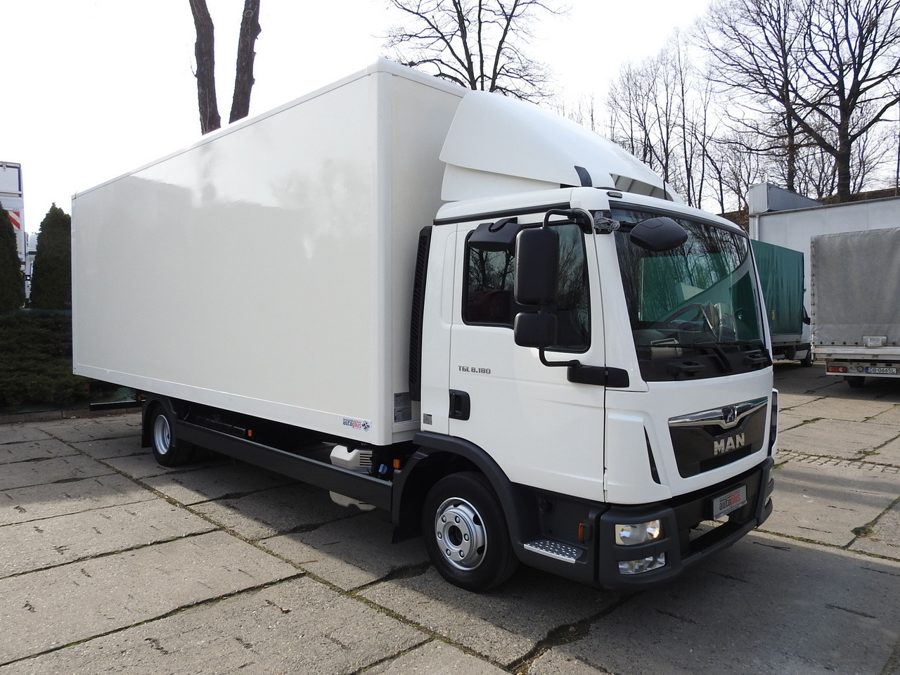 MAN TGL 8.18 BOX 16 PALLETS CRUISE CONTROL TWIN WHEELS 180HP - Лекотоварен автомобил фургон: снимка 4 MAN TGL 8.18 BOX 16 PALLETS CRUISE CONTROL TWIN WHEELS 180HP - Лекотоварен автомобил фургон: снимка 4