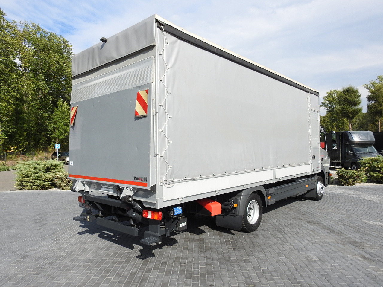 MERCEDES ATEGO 1221 TARPAULIN LIFT 16 PALLETS WEBASTO AIR CONDITIONING PNEUMATICS TWIN WHEELS 230HP - Камион с брезент: снимка 3 MERCEDES ATEGO 1221 TARPAULIN LIFT 16 PALLETS WEBASTO AIR CONDITIONING PNEUMATICS TWIN WHEELS 230HP - Камион с брезент: снимка 3