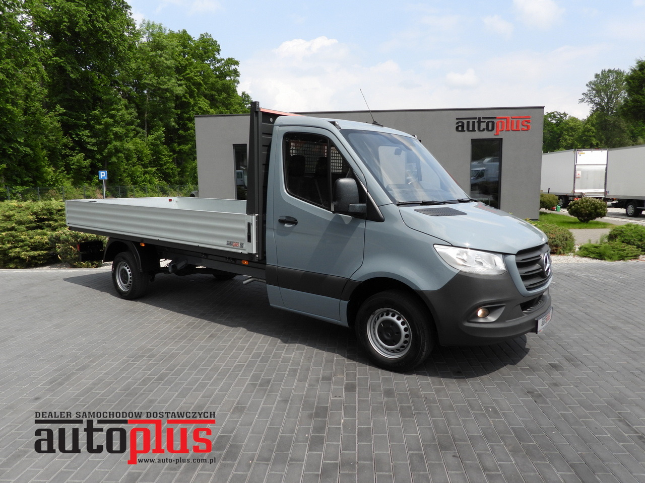 MERCEDES SPRINTER 315 STAKE BODY 8 PALLETS CRUISE CONTROL AIR CONDITIONING 150HP - Бордови бус: снимка 1 MERCEDES SPRINTER 315 STAKE BODY 8 PALLETS CRUISE CONTROL AIR CONDITIONING 150HP - Бордови бус: снимка 1