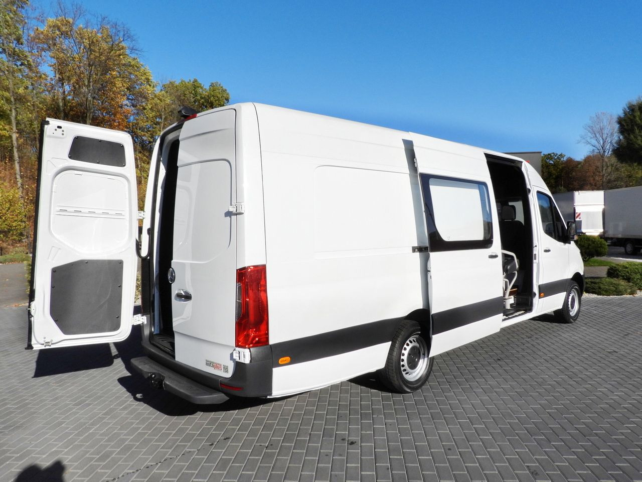 MERCEDES SPRINTER 316 BOX DELIVERY VAN 7 SEATS CRUISE CONTROL AUTOMATIC TRANSMISSION AIR CONDITIONING 160HP - Товарен бус: снимка 4 MERCEDES SPRINTER 316 BOX DELIVERY VAN 7 SEATS CRUISE CONTROL AUTOMATIC TRANSMISSION AIR CONDITIONING 160HP - Товарен бус: снимка 4