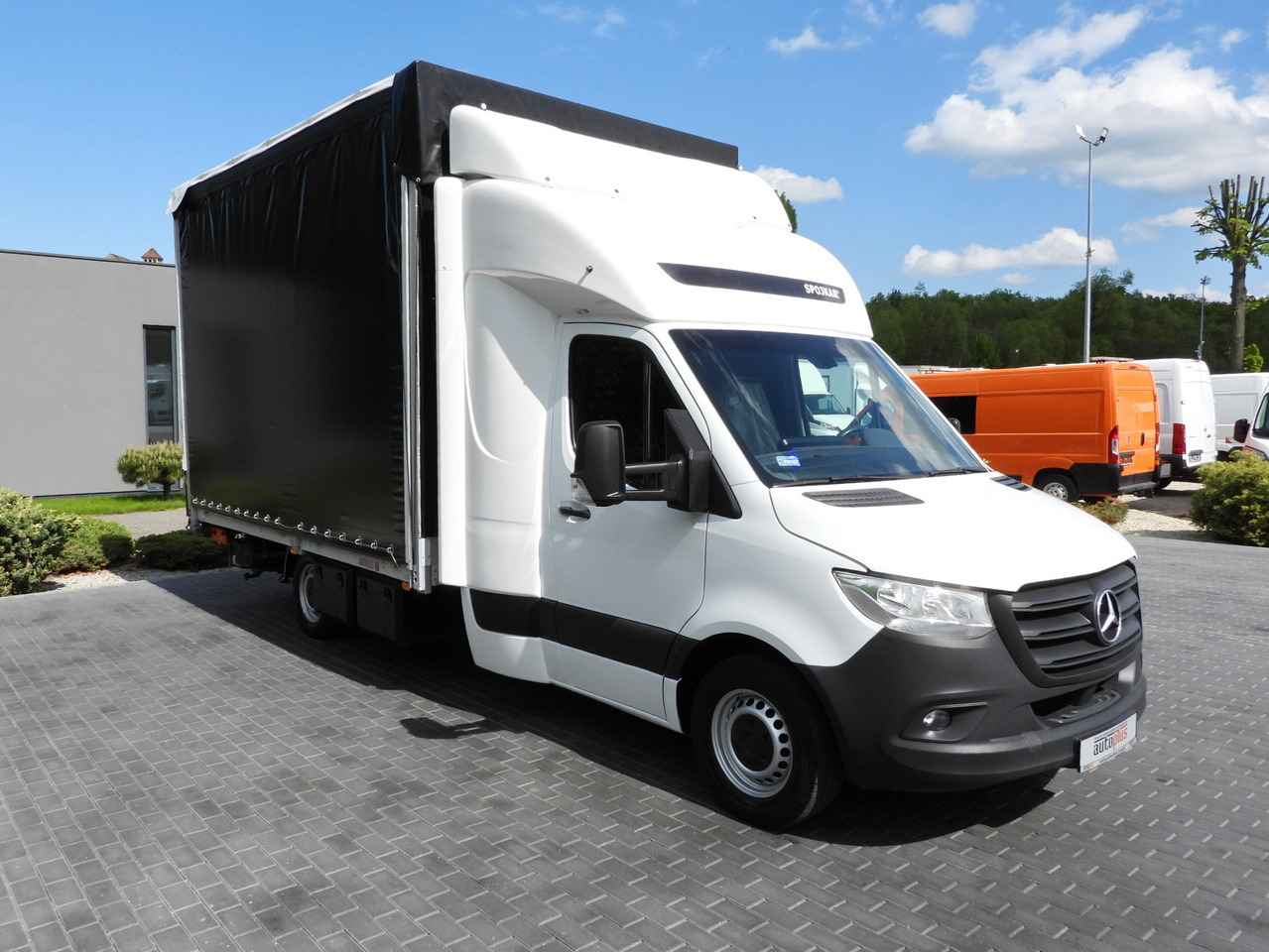 MERCEDES SPRINTER 316 TARPAULIN LIFT 10 PALLETS WEBASTO CRUISE CONTROL PNEUMATICS AIR CONDITIONING 160HP - Брезентов бус: снимка 4 MERCEDES SPRINTER 316 TARPAULIN LIFT 10 PALLETS WEBASTO CRUISE CONTROL PNEUMATICS AIR CONDITIONING 160HP - Брезентов бус: снимка 4