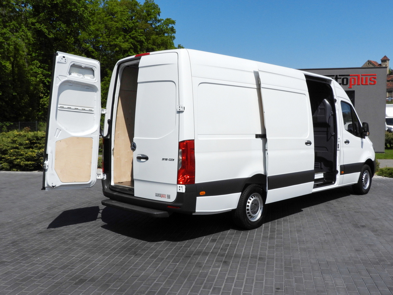 MERCEDES SPRINTER 316 VAN AIR CONDITIONING 165HP - Товарен бус: снимка 3 MERCEDES SPRINTER 316 VAN AIR CONDITIONING 165HP - Товарен бус: снимка 3