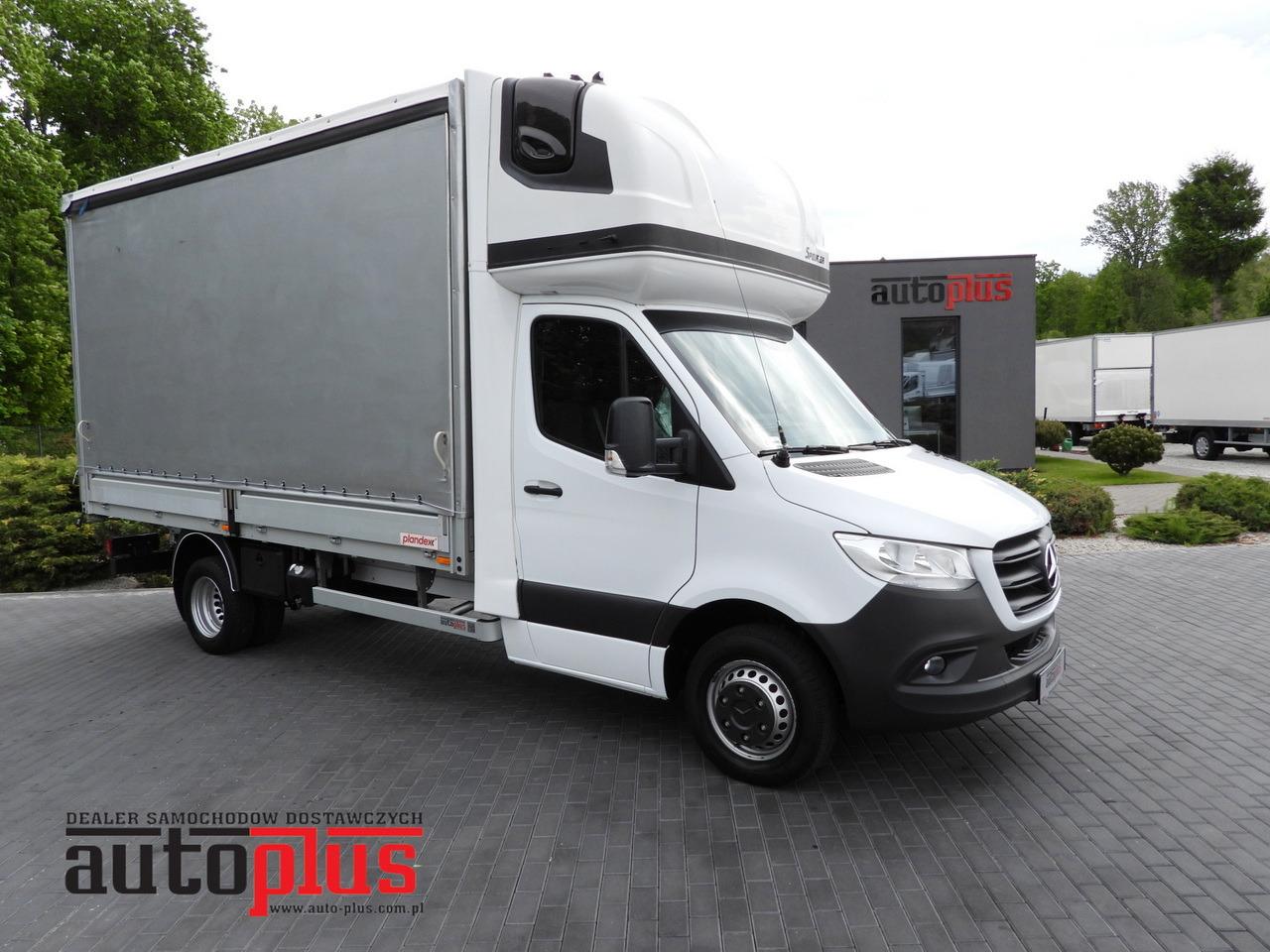 MERCEDES SPRINTER 519 TARPAULIN 8 PALLETS WEBASTO CRUISE CONTROL TWIN WHEELS AIR CONDITIONING 190HP - Брезентов бус: снимка 1 MERCEDES SPRINTER 519 TARPAULIN 8 PALLETS WEBASTO CRUISE CONTROL TWIN WHEELS AIR CONDITIONING 190HP - Брезентов бус: снимка 1