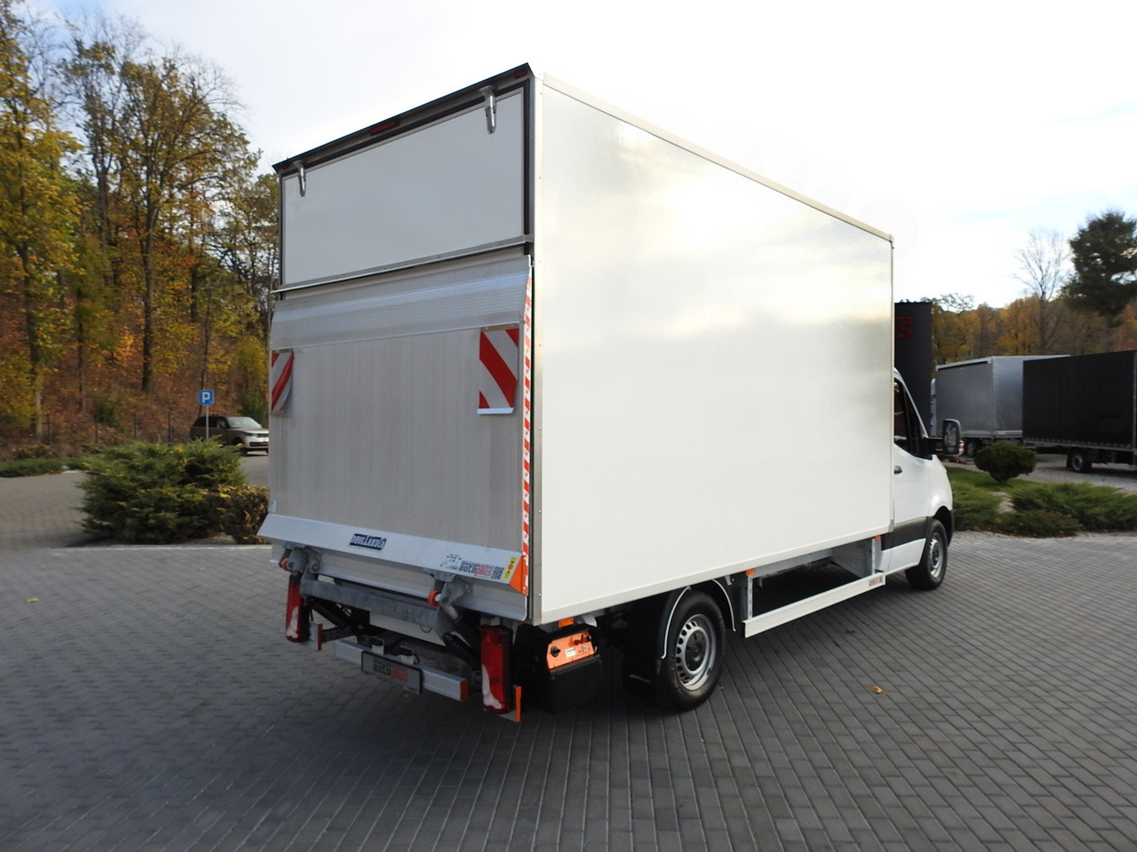 MERCEDES SPRINTER BOX LIFT 8 PALLETS AIR CONDITIONING  150HP - Хладилен бус: снимка 3 MERCEDES SPRINTER BOX LIFT 8 PALLETS AIR CONDITIONING  150HP - Хладилен бус: снимка 3