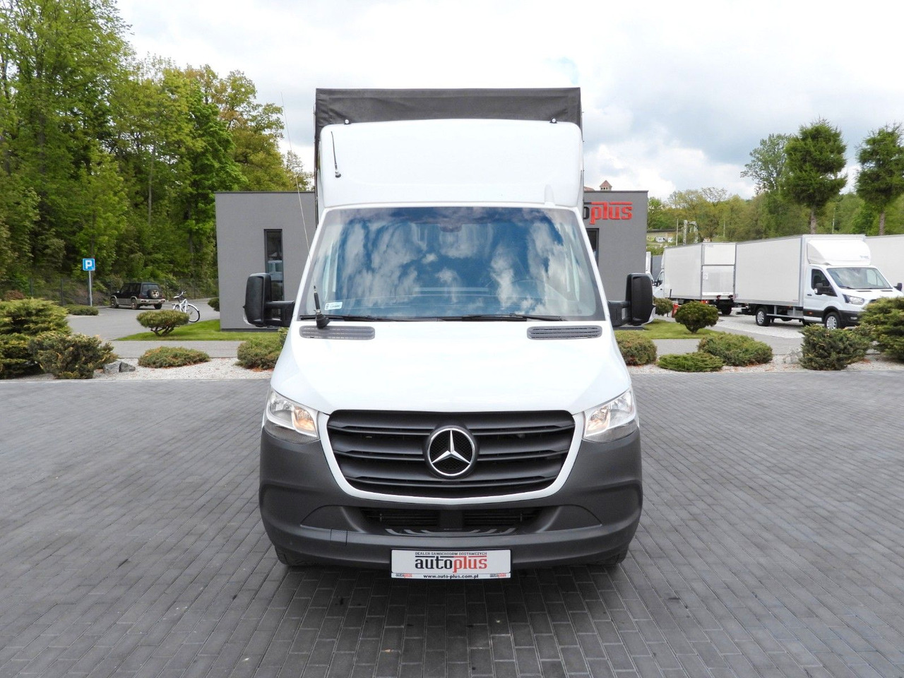 Mercedes-Benz SPRINTER 316 PRITSCHE PLANE AUFZUG 8 PALETTEN - Брезентов бус, Бус с двойна кабина: снимка 5 Mercedes-Benz SPRINTER 316 PRITSCHE PLANE AUFZUG 8 PALETTEN - Брезентов бус, Бус с двойна кабина: снимка 5