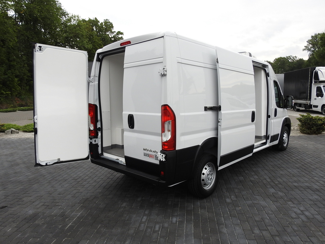 OPEL MOVANO REFRIGERATOR VAN 0*C HEATING FUNCTION AIR CONDITIONING 140HP - Хладилен бус: снимка 3 OPEL MOVANO REFRIGERATOR VAN 0*C HEATING FUNCTION AIR CONDITIONING 140HP - Хладилен бус: снимка 3