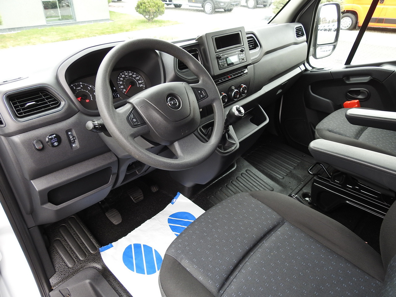 OPEL MOVANO TARPAULIN 8 PALLETS WEBASTO CRUISE CONTROL LED LIGHTS PNEUMATICS AIR CONDITIONING 165HP - Брезентов бус: снимка 2 OPEL MOVANO TARPAULIN 8 PALLETS WEBASTO CRUISE CONTROL LED LIGHTS PNEUMATICS AIR CONDITIONING 165HP - Брезентов бус: снимка 2