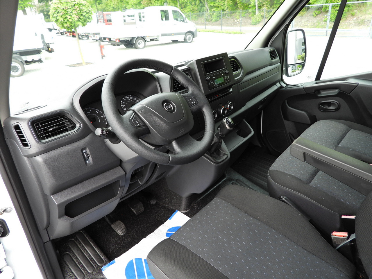 OPEL MOVANO TARPAULIN LIFT 9 PALLETS WEBASTO CRUISE CONTROL LED LIGHTS PNEUMATICS AIR CONDITIONING 165HP - Брезентов бус: снимка 2 OPEL MOVANO TARPAULIN LIFT 9 PALLETS WEBASTO CRUISE CONTROL LED LIGHTS PNEUMATICS AIR CONDITIONING 165HP - Брезентов бус: снимка 2