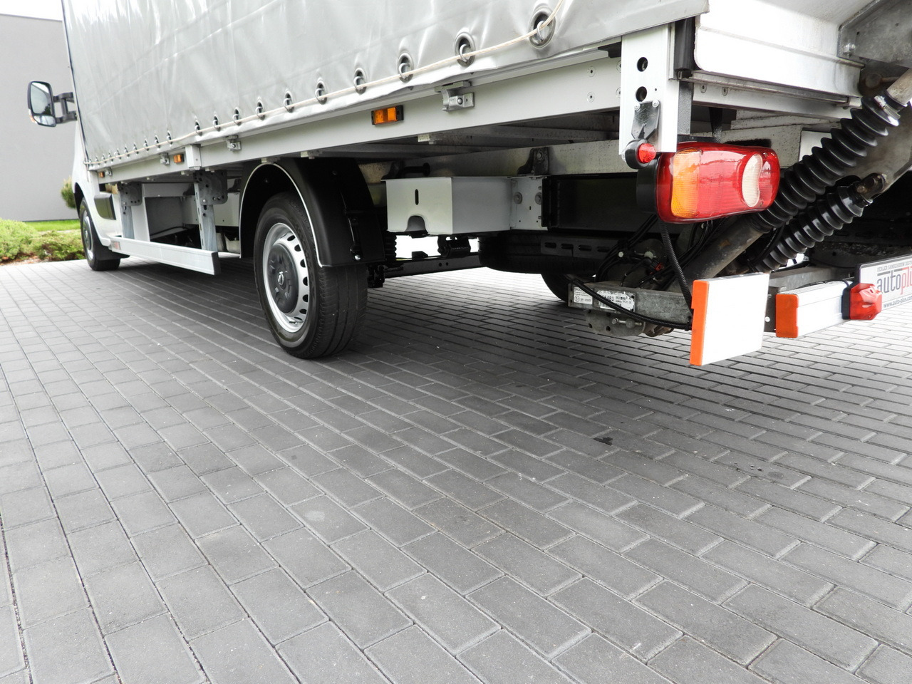 Брезентов бус OPEL MOVANO  TARPAULIN LIFT 9 PALLETS WEBASTO CRUISE CONTROL LED LIGHTS PNEUMATICS AIR CONDITIONING  165HP: снимка 18