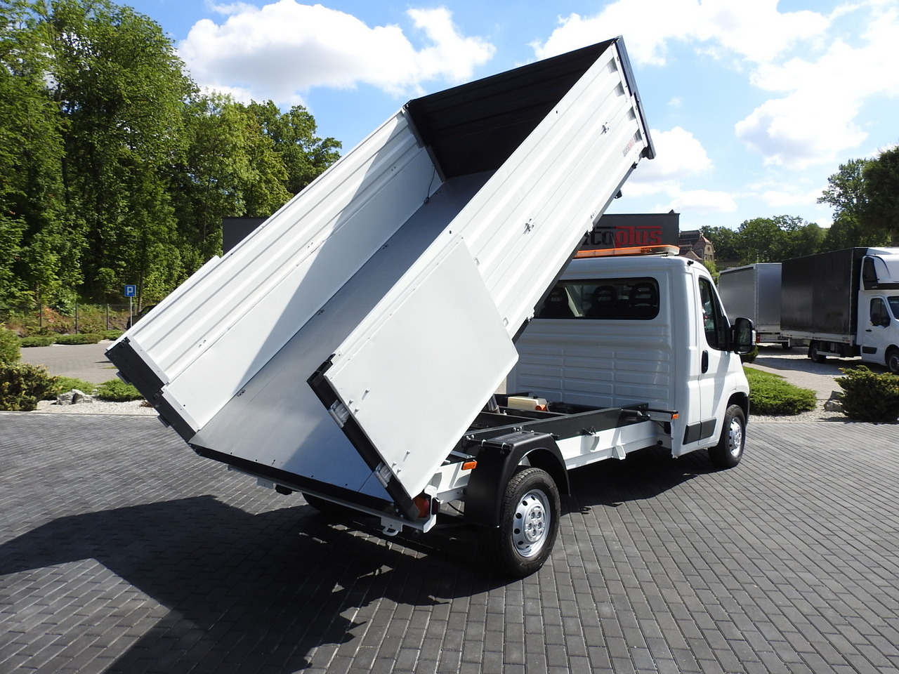 PEUGEOT BOXER THREE-WAY TIPPER AIR CONDITIONING 130HP - Бус самосвал: снимка 3 PEUGEOT BOXER THREE-WAY TIPPER AIR CONDITIONING 130HP - Бус самосвал: снимка 3
