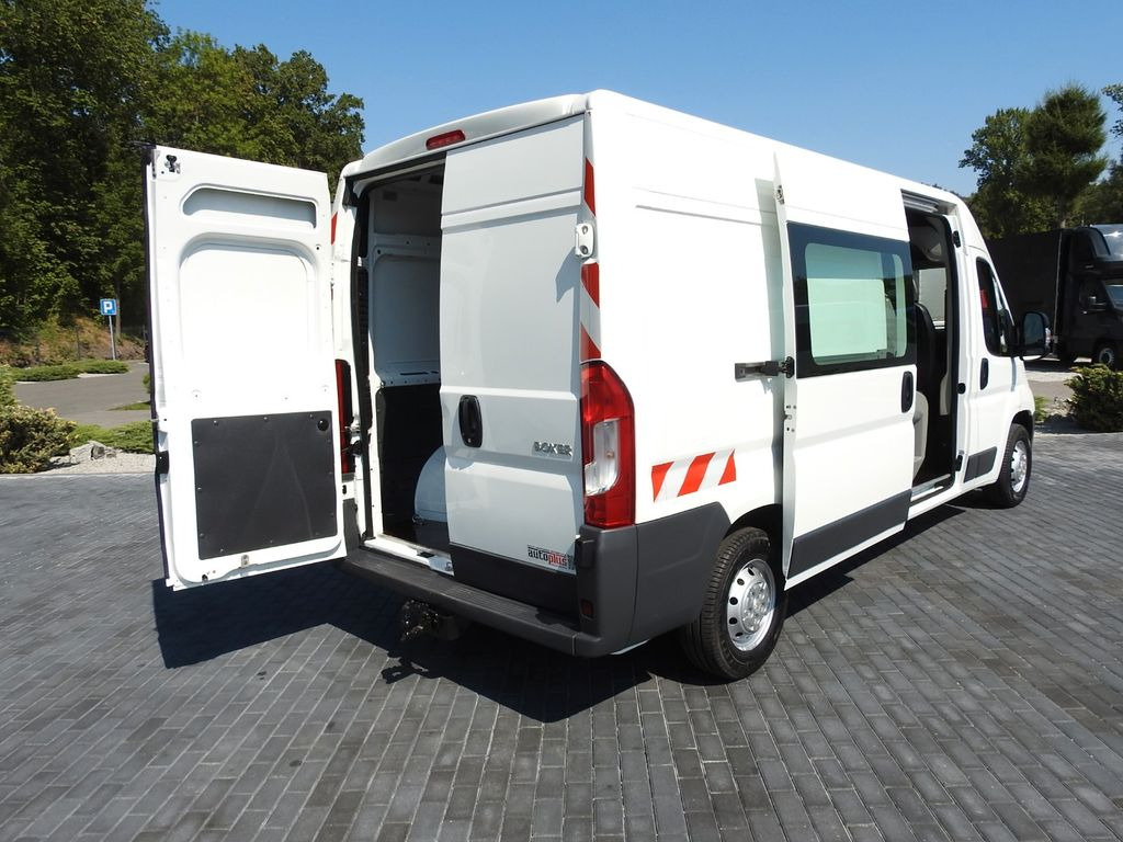 Peugeot BOXER KASTENWAGEN DOPPELKABINE 7 SITZE 110PS - Товарен бус, Бус с двойна кабина: снимка 3 Peugeot BOXER KASTENWAGEN DOPPELKABINE 7 SITZE 110PS - Товарен бус, Бус с двойна кабина: снимка 3