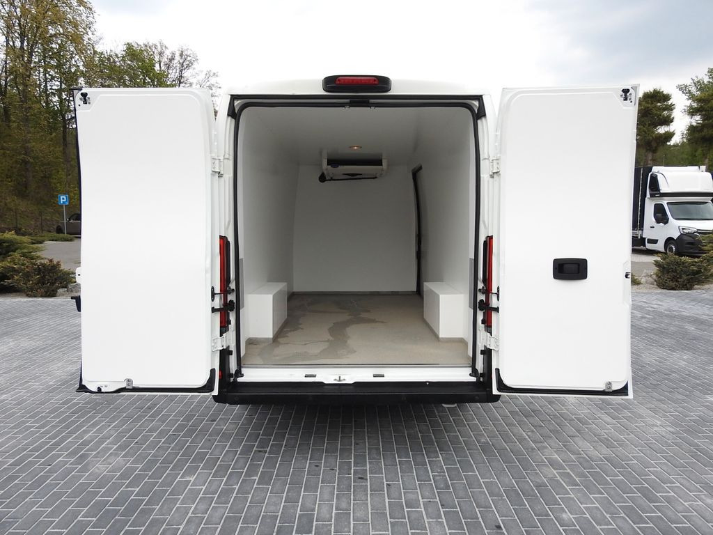 Хладилен бус Peugeot BOXER KÜHLKASTENWAGEN 0*C TEMPOMAT NAVIGATION: снимка 12