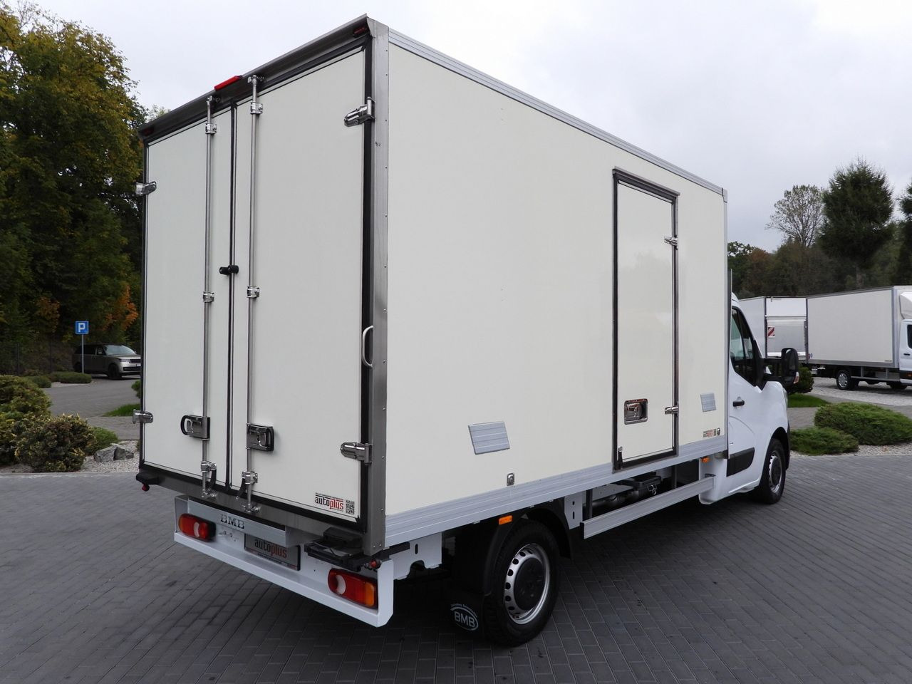 RENAULT MASTER REGRIGERATOR BOX 0*C LED LIGHTS AIR CONDITIONING 165HP - Хладилен бус: снимка 3 RENAULT MASTER REGRIGERATOR BOX 0*C LED LIGHTS AIR CONDITIONING 165HP - Хладилен бус: снимка 3