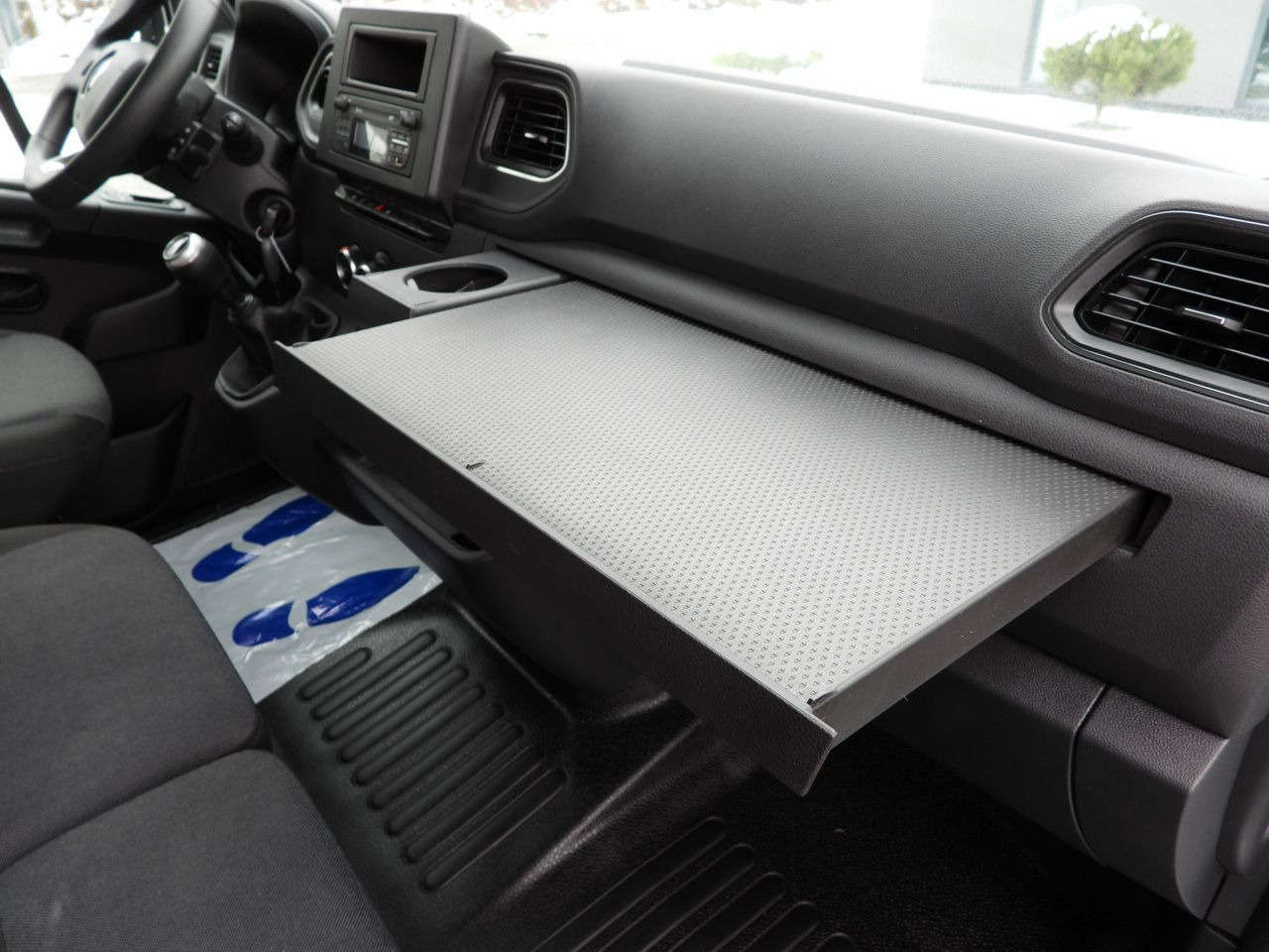 Хладилен бус RENAULT MASTER REGRIGERATOR BOX 0*C LED LIGHTS AIR CONDITIONING 165HP: снимка 37 Хладилен бус RENAULT MASTER REGRIGERATOR BOX 0*C LED LIGHTS AIR CONDITIONING 165HP: снимка 37