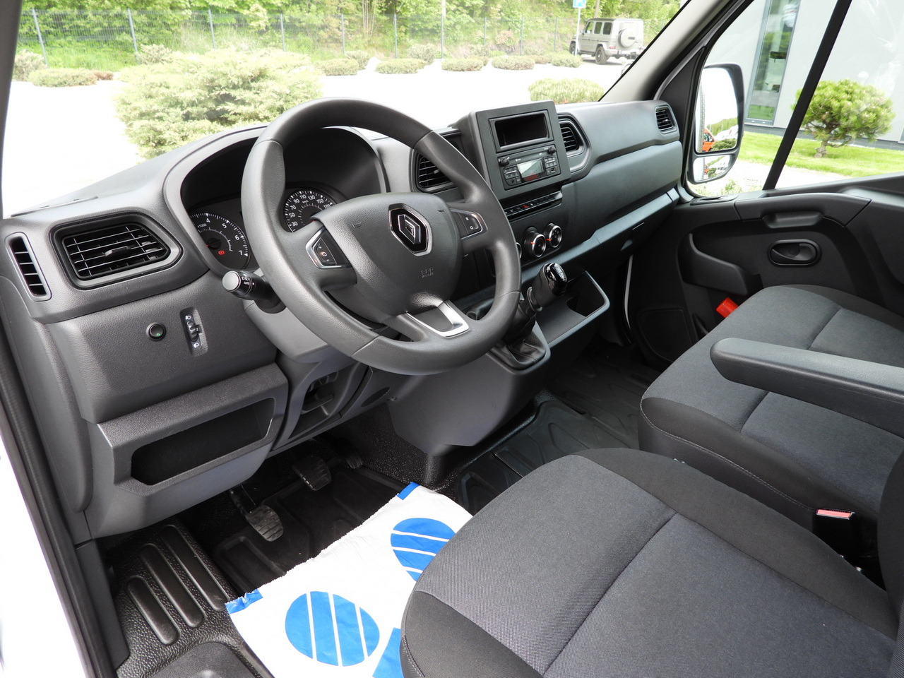 RENAULT MASTER REGRIGERATOR BOX -10*C CRUISE CONTROL LED LIGHTS TWIN WHEELS AIR CONDITIONING 145HP - Хладилен бус: снимка 2 RENAULT MASTER REGRIGERATOR BOX -10*C CRUISE CONTROL LED LIGHTS TWIN WHEELS AIR CONDITIONING 145HP - Хладилен бус: снимка 2