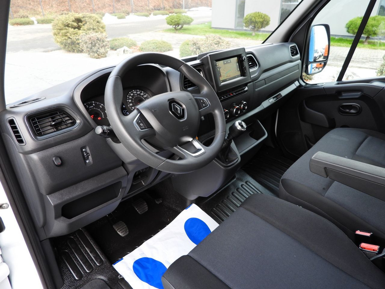 RENAULT MASTER TARPAULIN 10 PALLETS CRUISE CONTROL NAVIGATION LED LIGHTS PNEUMATICS AIR CONDITIONING 165HP - Брезентов бус: снимка 2 RENAULT MASTER TARPAULIN 10 PALLETS CRUISE CONTROL NAVIGATION LED LIGHTS PNEUMATICS AIR CONDITIONING 165HP - Брезентов бус: снимка 2