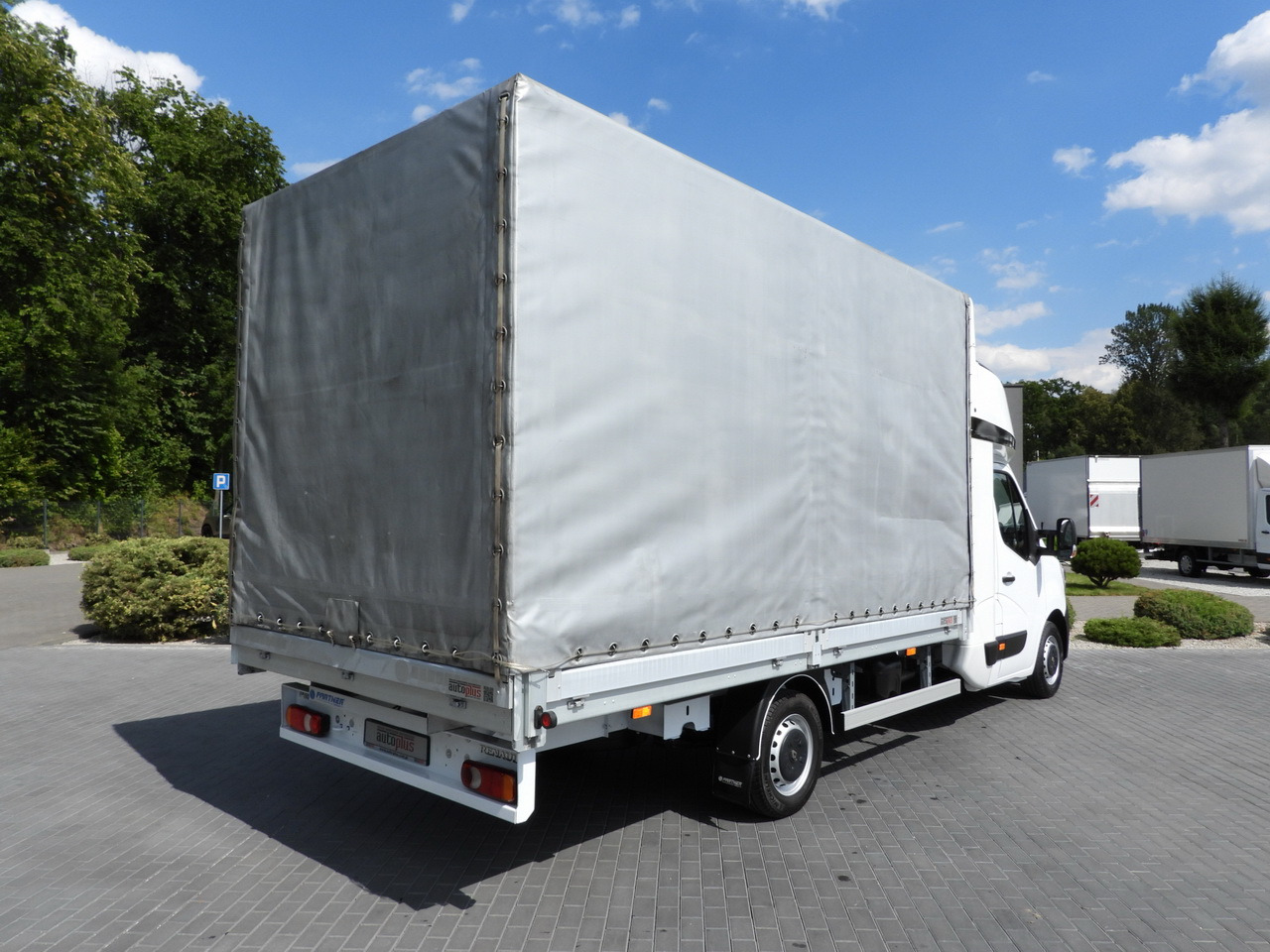 RENAULT MASTER TARPAULIN 8 PALLETS WEBASTO CRUISE CONTROL LED LIGHTS PNEUMATICS AIR CONDITIONING 165HP - Брезентов бус: снимка 3 RENAULT MASTER TARPAULIN 8 PALLETS WEBASTO CRUISE CONTROL LED LIGHTS PNEUMATICS AIR CONDITIONING 165HP - Брезентов бус: снимка 3