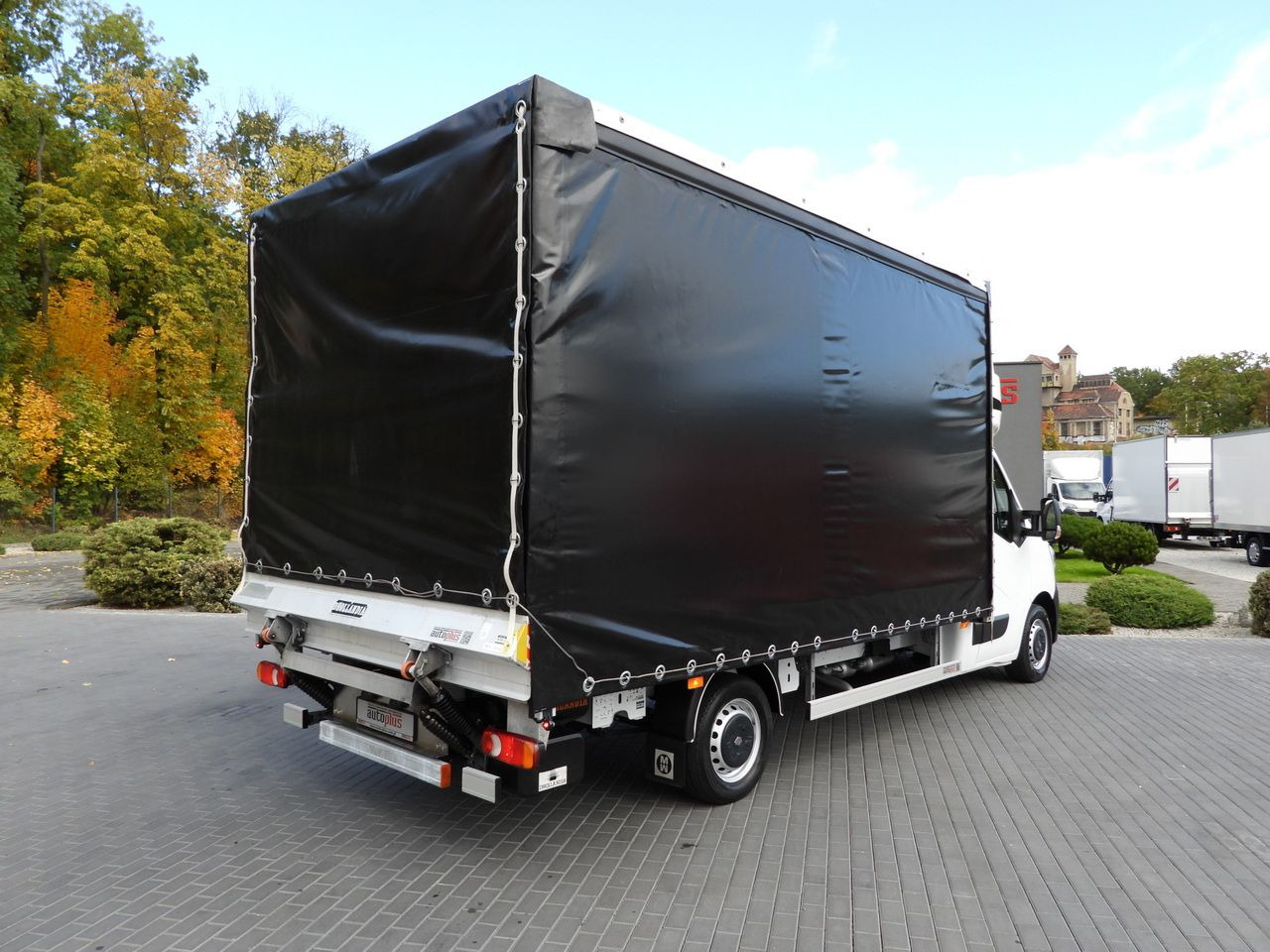 RENAULT MASTER TARPAULIN LIFT 10 PALLETS CRUISE CONTROL LED LIGHTS AIR CONDITIONING 165HP - Брезентов бус: снимка 3 RENAULT MASTER TARPAULIN LIFT 10 PALLETS CRUISE CONTROL LED LIGHTS AIR CONDITIONING 165HP - Брезентов бус: снимка 3