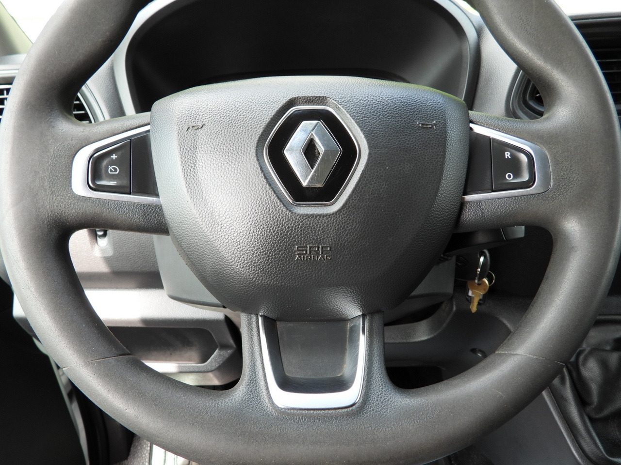 Бус самосвал RENAULT MASTER TIPPER CRUISE CONTROL LED LIGHTS TWIN WHEELS AIR CONDITIONING 130HP: снимка 33 Бус самосвал RENAULT MASTER TIPPER CRUISE CONTROL LED LIGHTS TWIN WHEELS AIR CONDITIONING 130HP: снимка 33