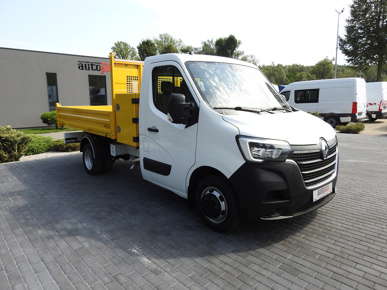 RENAULT MASTER TIPPER CRUISE CONTROL NAVIGATION AIR CONDITIONING LED LIGHTS TWIN WHEELS LOAD WEIGHT 145HP - Бус самосвал: снимка 4 RENAULT MASTER TIPPER CRUISE CONTROL NAVIGATION AIR CONDITIONING LED LIGHTS TWIN WHEELS LOAD WEIGHT 145HP - Бус самосвал: снимка 4