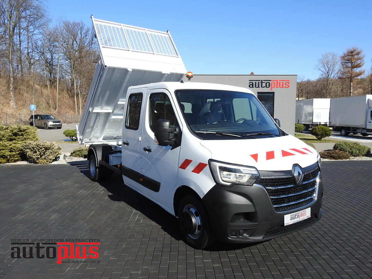 RENAULT MASTER TIPPER DOUBLE CABIN DOKA 6 SEATS CRUISE CONTROL AIR CONDITIONING LED LIGHTS TWIN WHEELS 130HP - Бус самосвал: снимка 1 RENAULT MASTER TIPPER DOUBLE CABIN DOKA 6 SEATS CRUISE CONTROL AIR CONDITIONING LED LIGHTS TWIN WHEELS 130HP - Бус самосвал: снимка 1