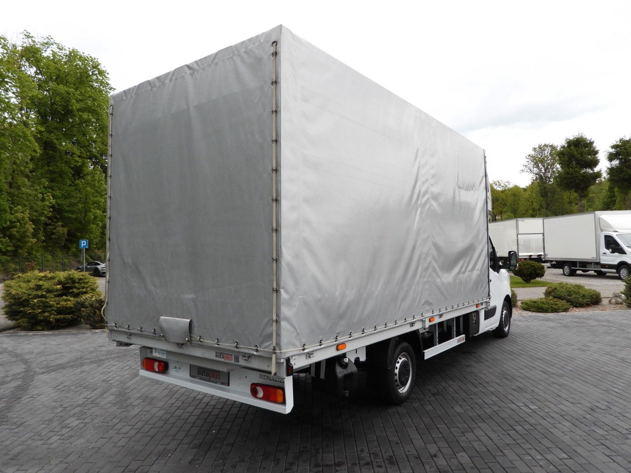 Renault MASTER PRITSCHE PLANE 10 PALETTEN WEBASTO A/C - Брезентов бус: снимка 3 Renault MASTER PRITSCHE PLANE 10 PALETTEN WEBASTO A/C - Брезентов бус: снимка 3