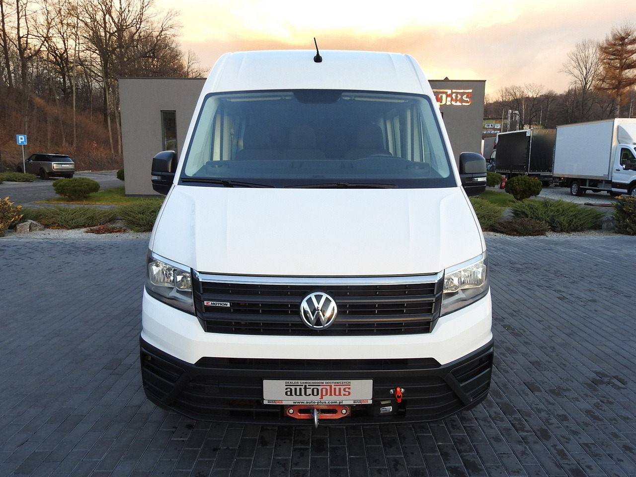 VOLKSWAGEN CRAFTER 4X4 4MOTION BOX DELIVERY VAN 7 SEATS AIR CONDITIONING 140HP - Товарен бус: снимка 5 VOLKSWAGEN CRAFTER 4X4 4MOTION BOX DELIVERY VAN 7 SEATS AIR CONDITIONING 140HP - Товарен бус: снимка 5