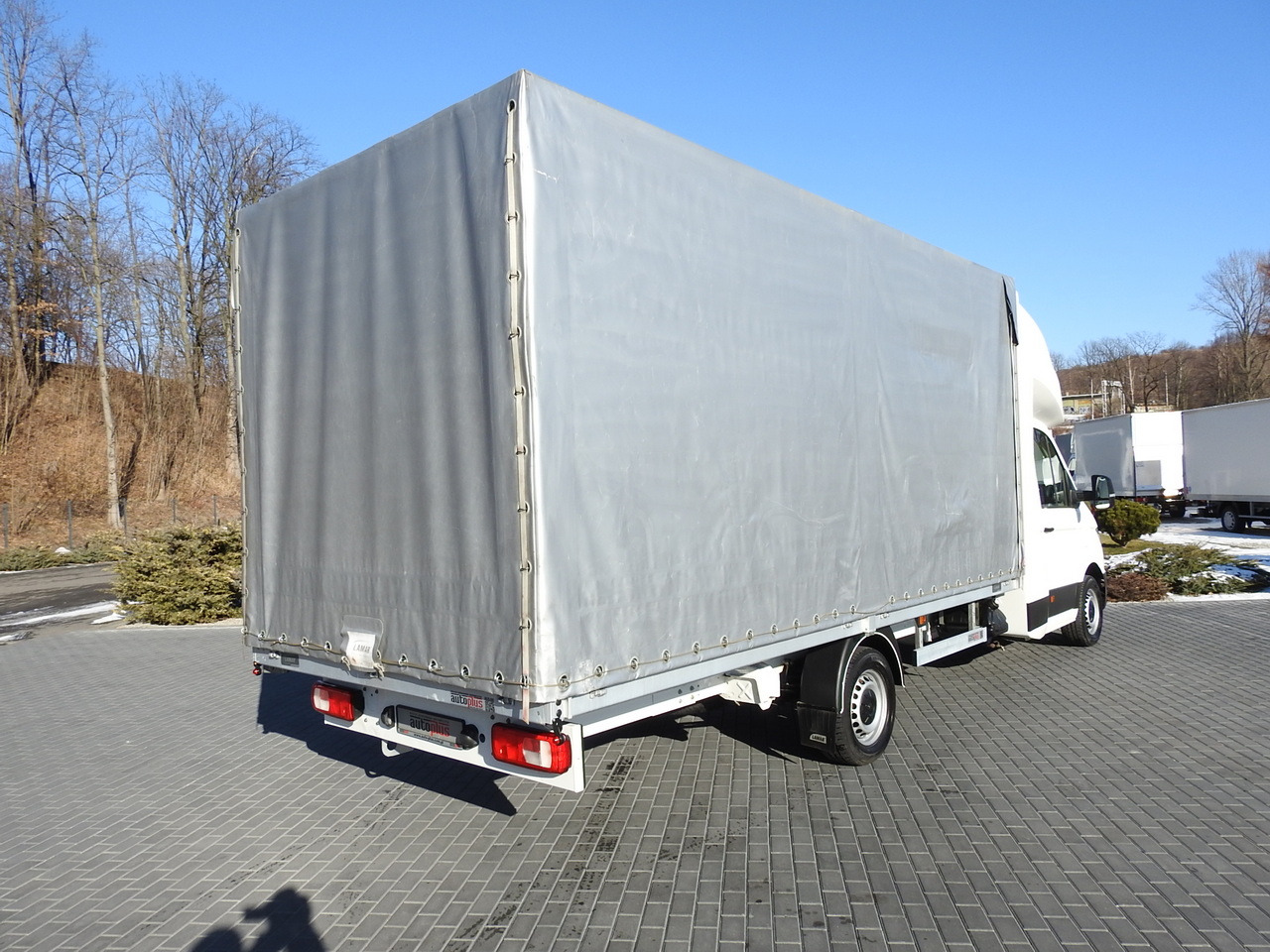 VOLKSWAGEN CRAFTER TARPAULIN 10 PALLETS WEBASTO CRUISE CONTROL AIR CONDITIONING LED LIGHTS PNEUMATICS 180HP - Брезентов бус: снимка 3 VOLKSWAGEN CRAFTER TARPAULIN 10 PALLETS WEBASTO CRUISE CONTROL AIR CONDITIONING LED LIGHTS PNEUMATICS 180HP - Брезентов бус: снимка 3