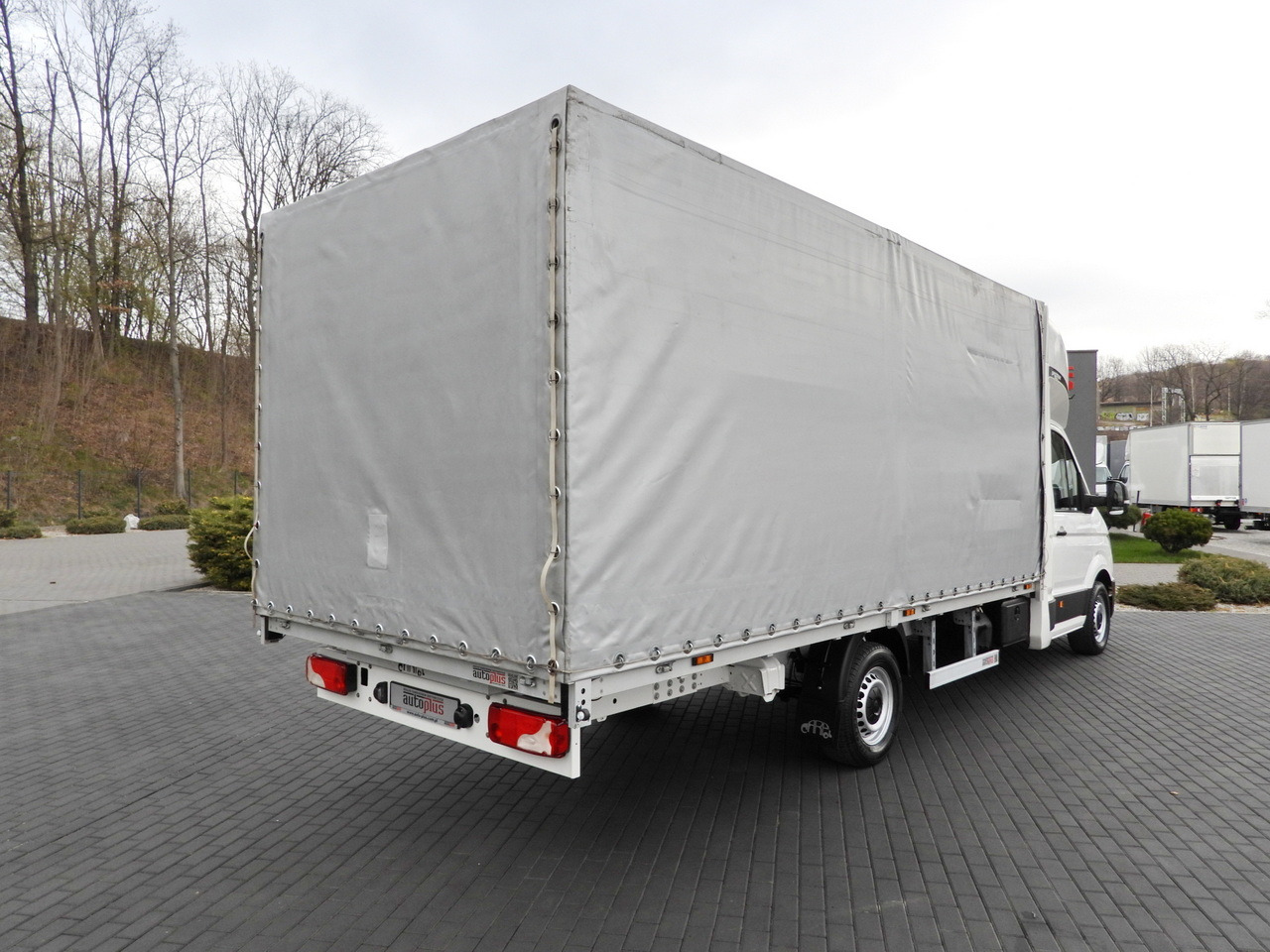 VOLKSWAGEN CRAFTER TARPAULIN 10 PALLETS WEBASTO CRUISE CONTROL LED LIGHTS 180HP - Брезентов бус: снимка 3 VOLKSWAGEN CRAFTER TARPAULIN 10 PALLETS WEBASTO CRUISE CONTROL LED LIGHTS 180HP - Брезентов бус: снимка 3