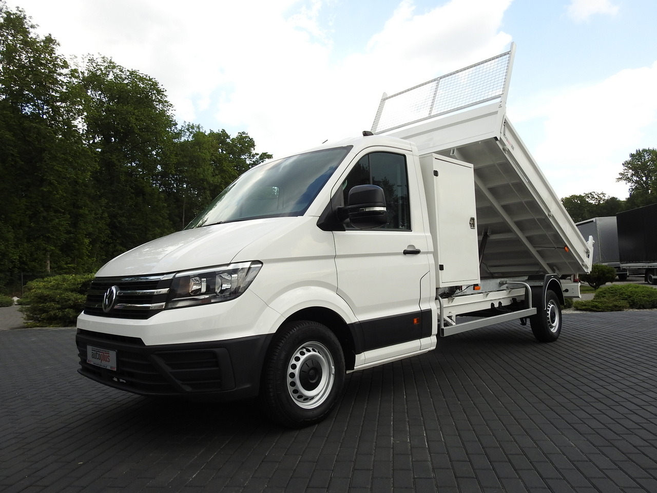 Лизинг на VOLKSWAGEN CRAFTER TIPPER CRUISE CONTROL  100HP VOLKSWAGEN CRAFTER TIPPER CRUISE CONTROL  100HP: снимка 14