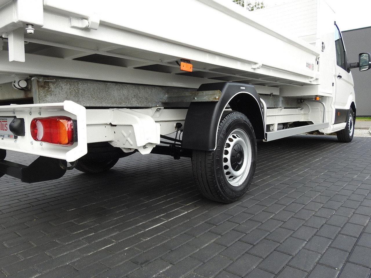 Лизинг на VOLKSWAGEN CRAFTER TIPPER CRUISE CONTROL  100HP VOLKSWAGEN CRAFTER TIPPER CRUISE CONTROL  100HP: снимка 17