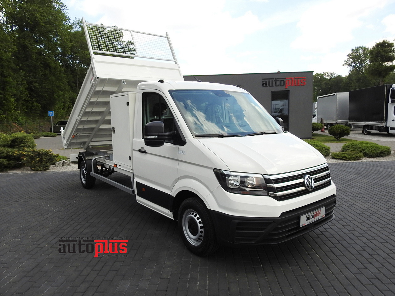 VOLKSWAGEN CRAFTER TIPPER CRUISE CONTROL 100HP - Бус самосвал: снимка 1 VOLKSWAGEN CRAFTER TIPPER CRUISE CONTROL 100HP - Бус самосвал: снимка 1