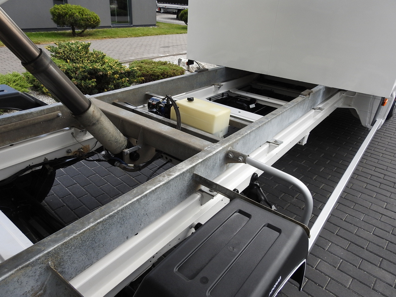 Лизинг на VOLKSWAGEN CRAFTER TIPPER CRUISE CONTROL  100HP VOLKSWAGEN CRAFTER TIPPER CRUISE CONTROL  100HP: снимка 21