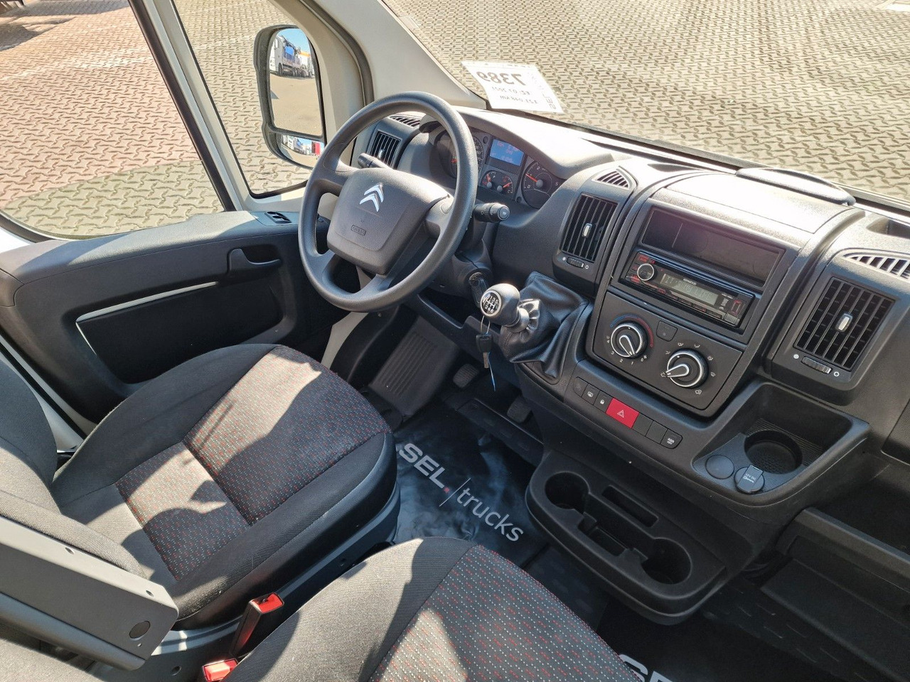 Лекотоварен автомобил фургон Citroën Jumper / Ladebordwand / 3 Sitzen / Klimaanlage: снимка 23