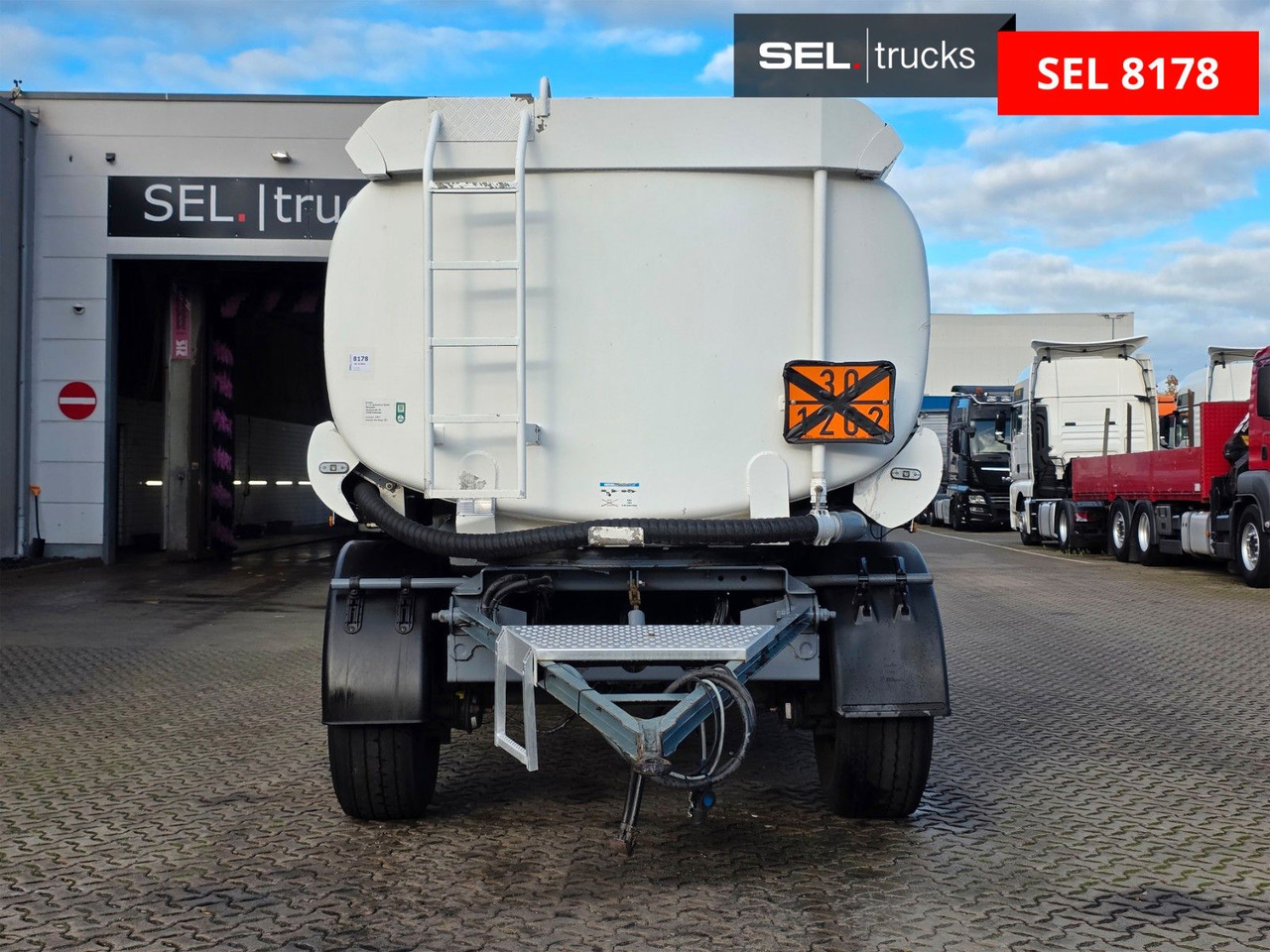 Esterer, Ulrich TA 18.186 /Alu-Felgen /ADR AT / - Ремарке цистерна: снимка 2 Esterer, Ulrich TA 18.186 /Alu-Felgen /ADR AT / - Ремарке цистерна: снимка 2