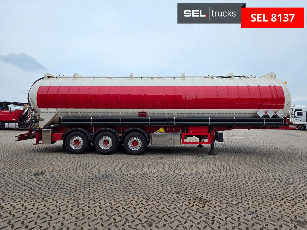 Feldbinder KIP 60.3 / Saug Druck / 60.000 l / ADR AT - Цистерна за насипни товари: снимка 4 Feldbinder KIP 60.3 / Saug Druck / 60.000 l / ADR AT - Цистерна за насипни товари: снимка 4