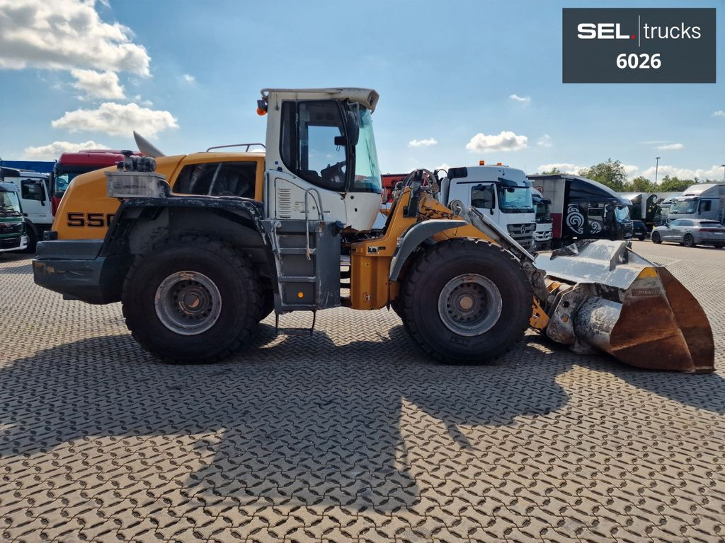 Liebherr L 550 / 2014 / 9.783 h - Колесен товарач: снимка 4 Liebherr L 550 / 2014 / 9.783 h - Колесен товарач: снимка 4