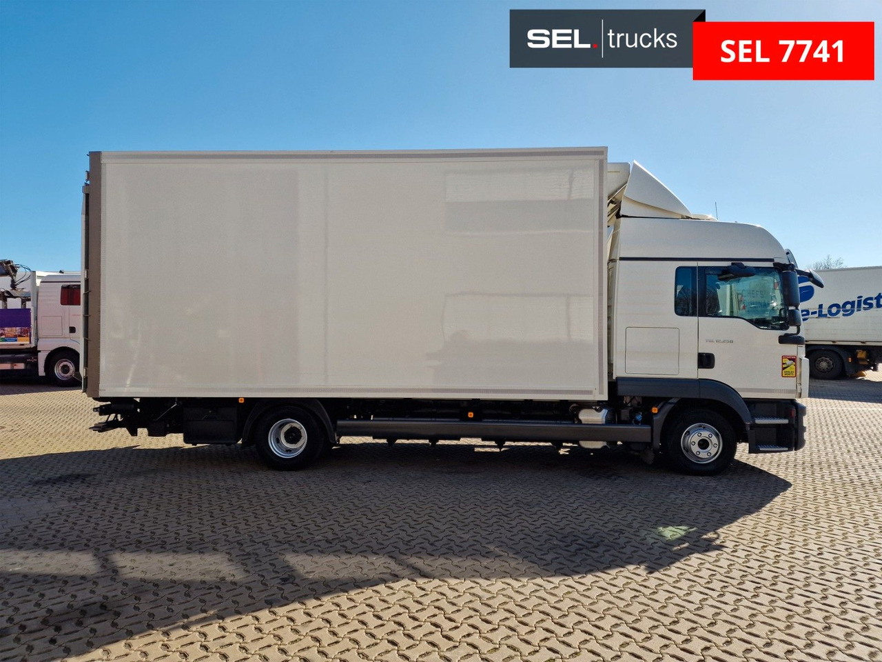 MAN TGL 12.250 4X2 BL / Ladebordwand - Рефрижератор камион: снимка 4 MAN TGL 12.250 4X2 BL / Ladebordwand - Рефрижератор камион: снимка 4
